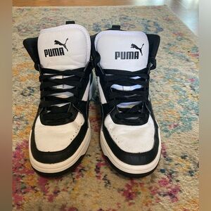 Puma Black and White High-Top Sneakers Sz 5 youth